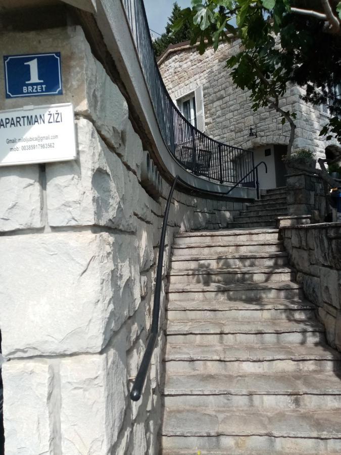Apartment Zizi Omiš Exterior foto